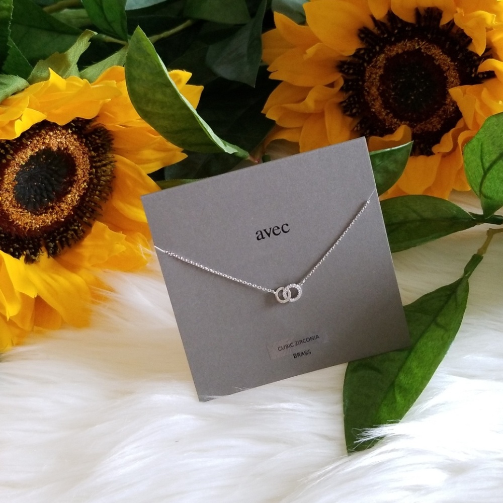 Silver Dainty Cubic Zirconia Necklace